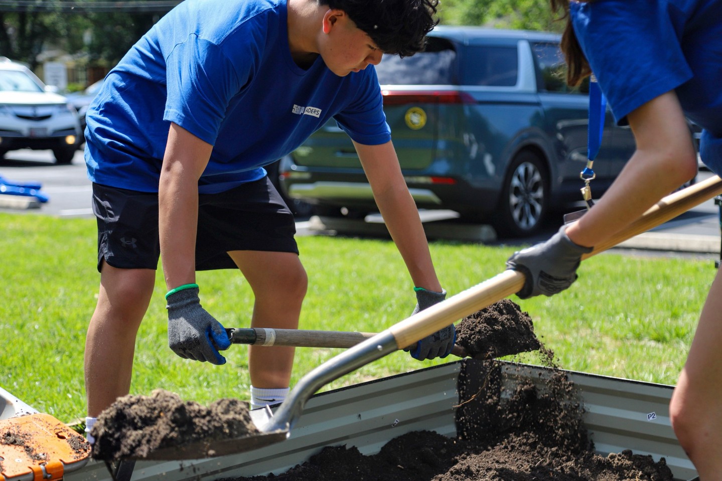Before and after: vacant lot turned into a pocket park